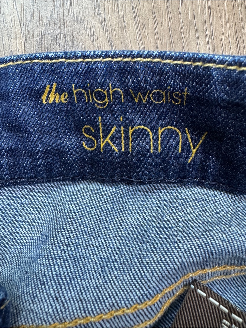 7 For All Mankind The High Waist Skinny Jeans Dark Wash Size 26 - Picture 9 of 14